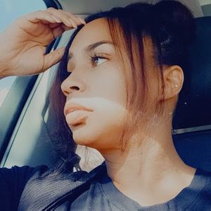 Meet your Posher, Nikki